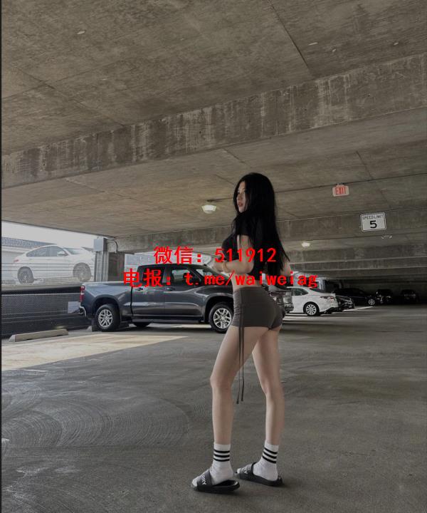 多才多艺留学生安晶