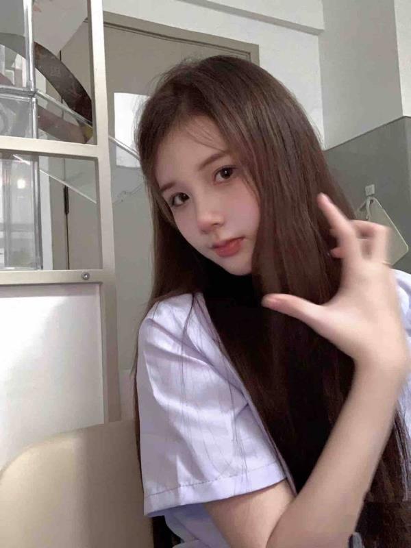 高挑佳人琉小雪