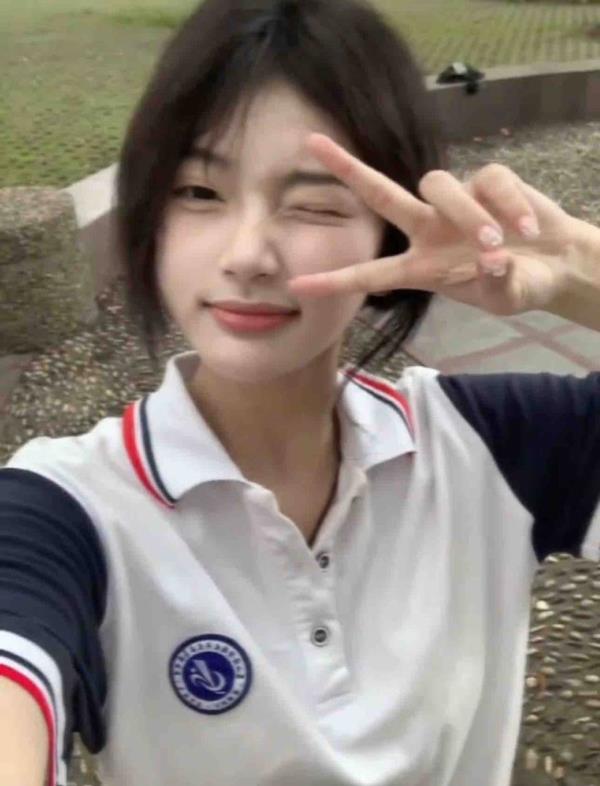清纯女友白月光阿绮