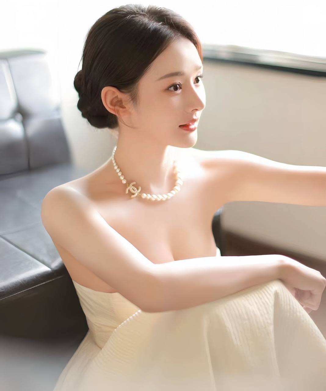 师范学院学生伊品