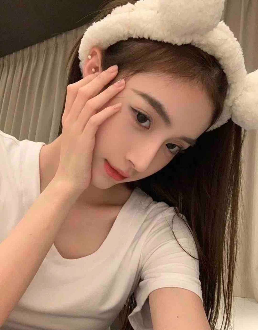 温驯乖巧少女Galina