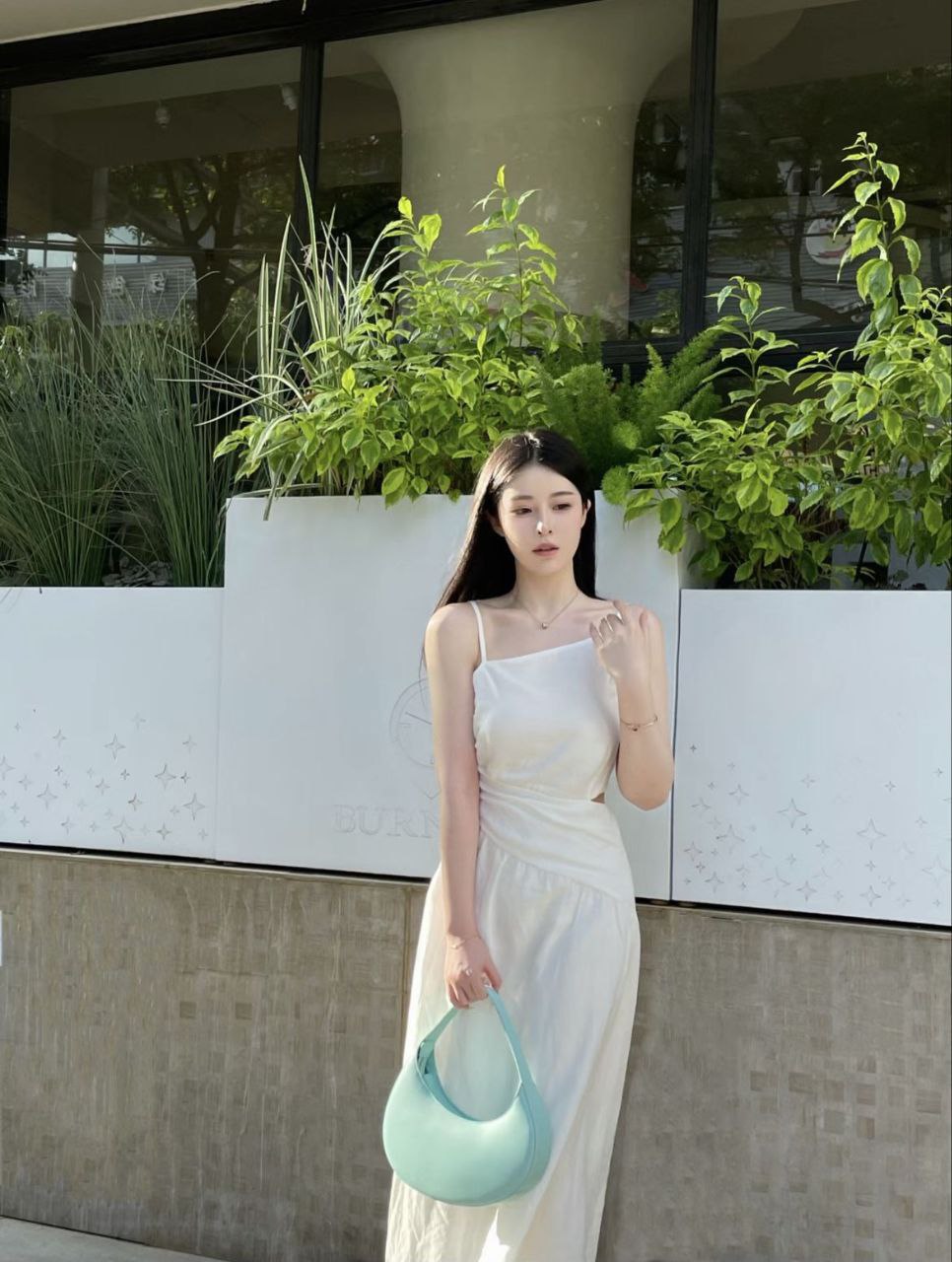 气质型邻家妹妹依萌