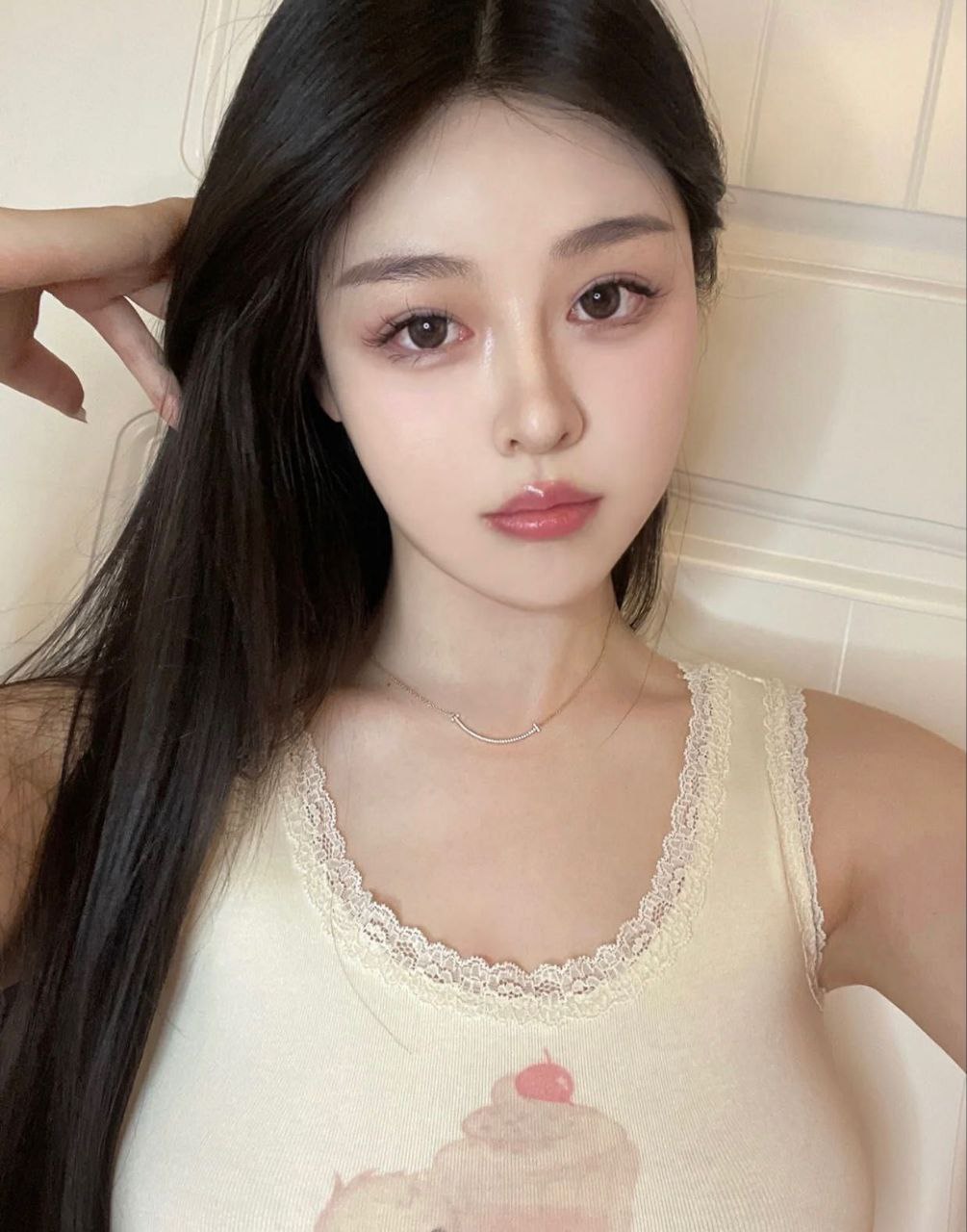 气质型邻家妹妹依萌