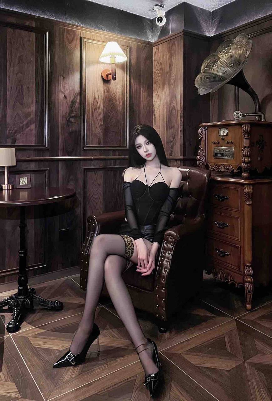 性感御姐模特Isidora