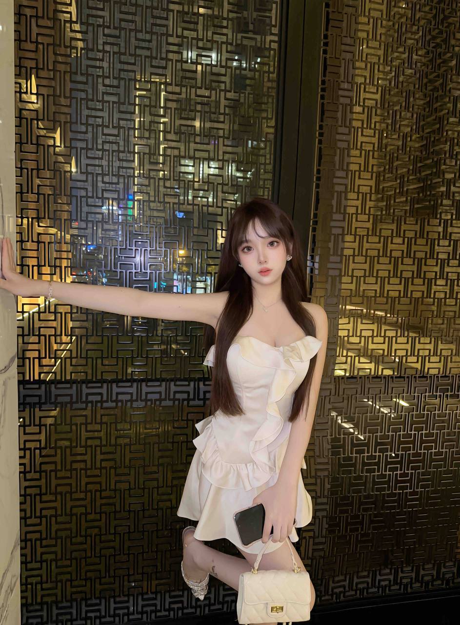 甜美童颜颖萱