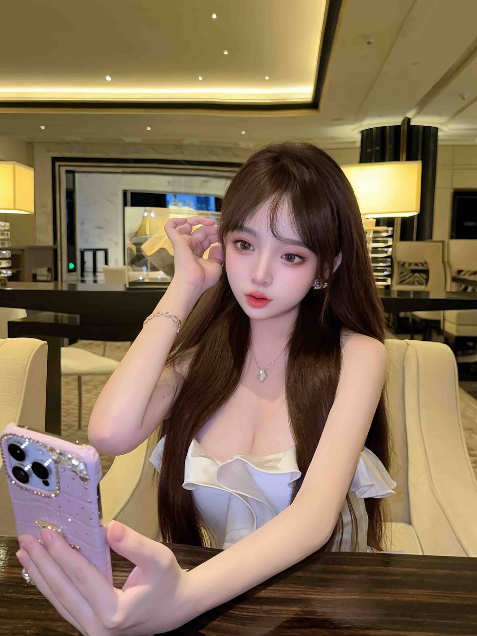 甜美童颜颖萱