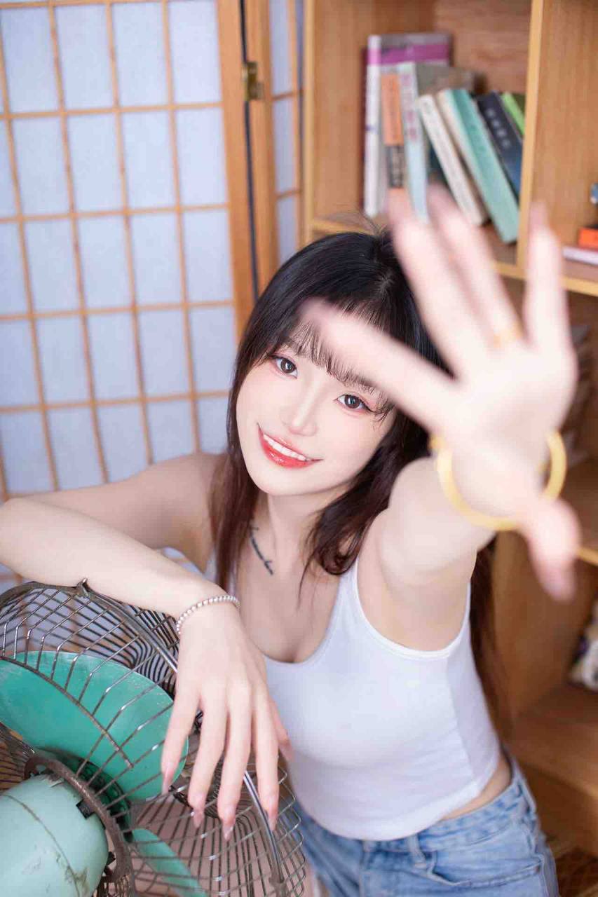 完美床伴菁然