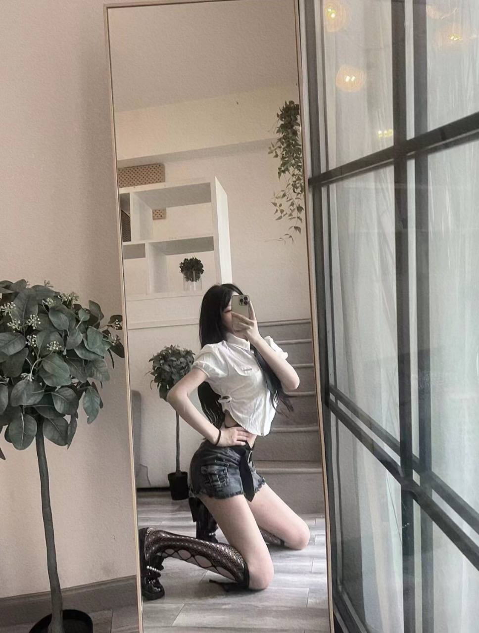 清新淡雅气质明妍