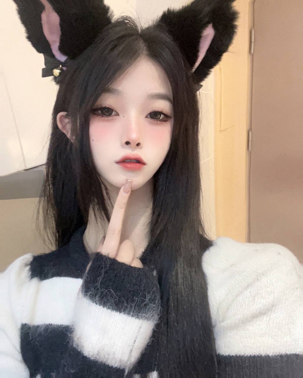清新淡雅气质明妍