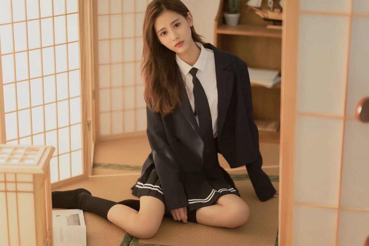 美腿学妹琼琼