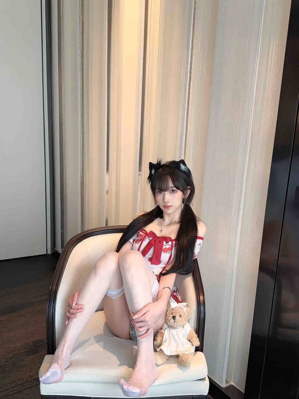 俏皮精致脸玥芯