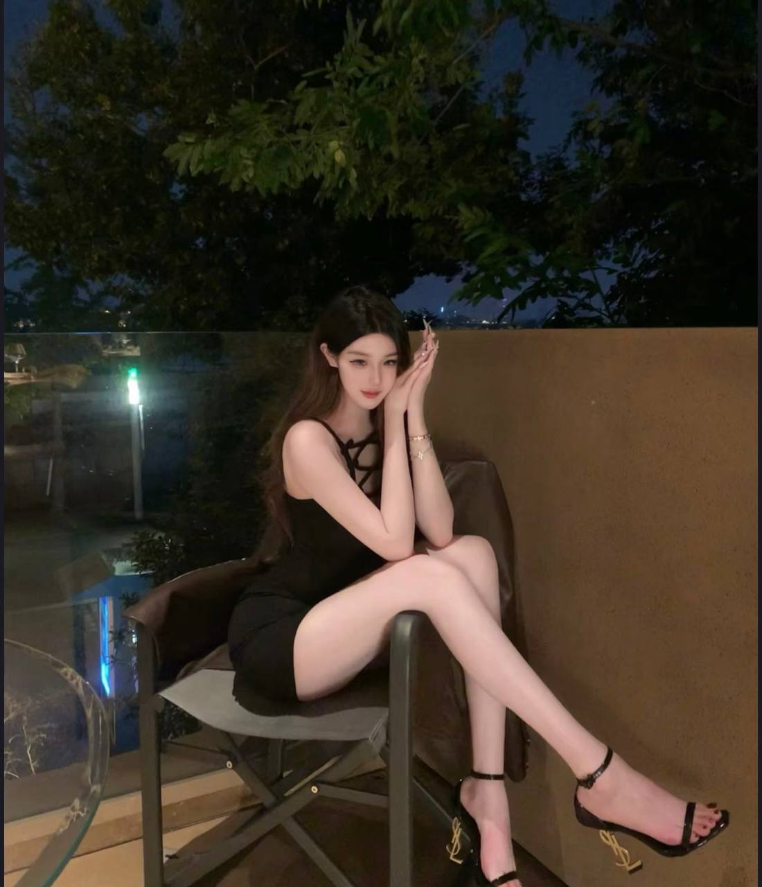 清纯网红脸园园