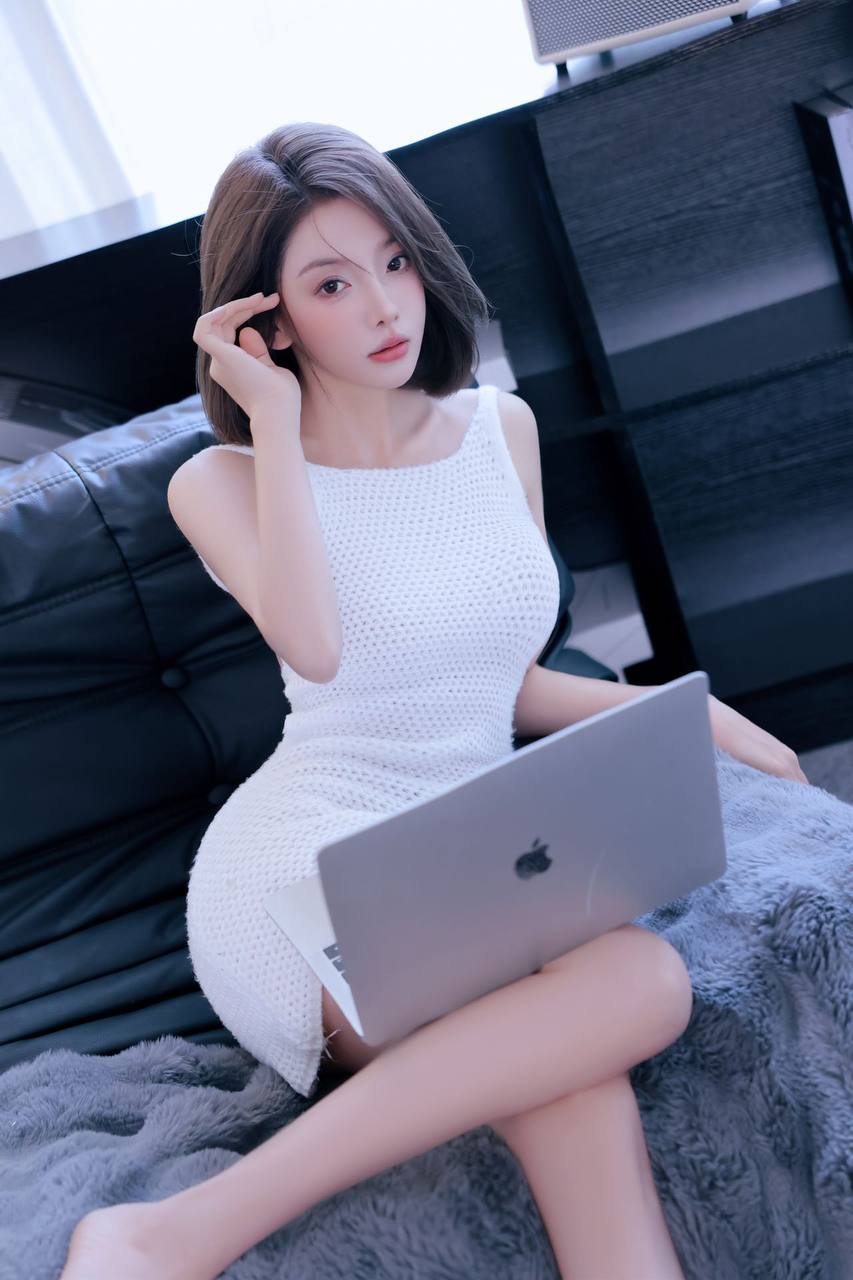 高冷学姐范儿Leia