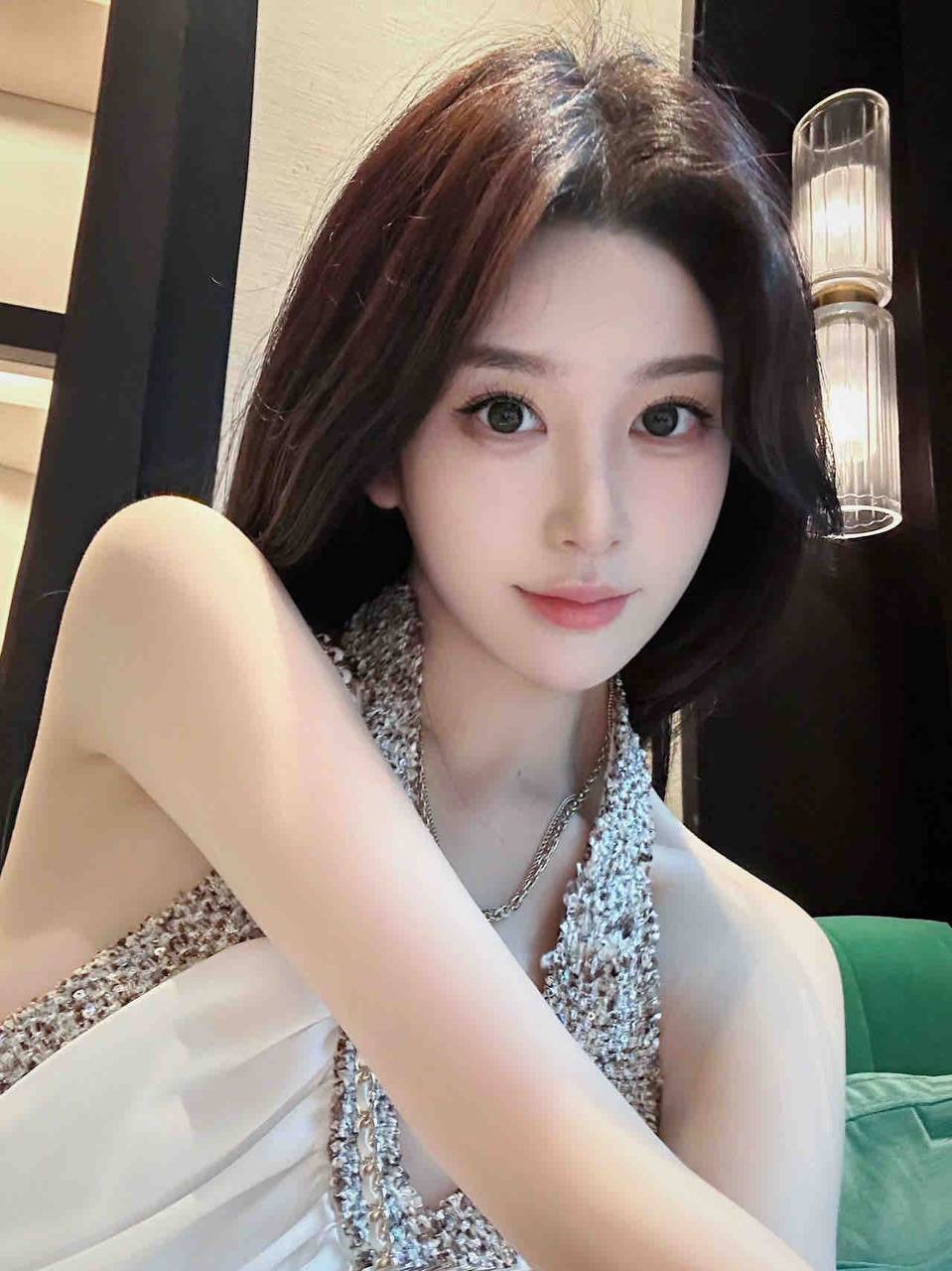 广告商务模特Lyne