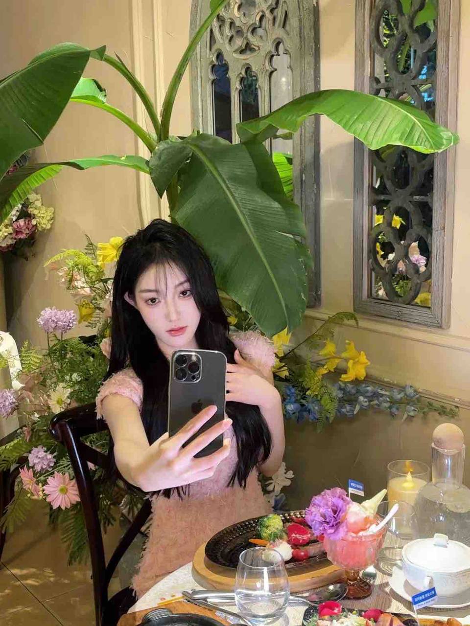 气质出众女友允萌