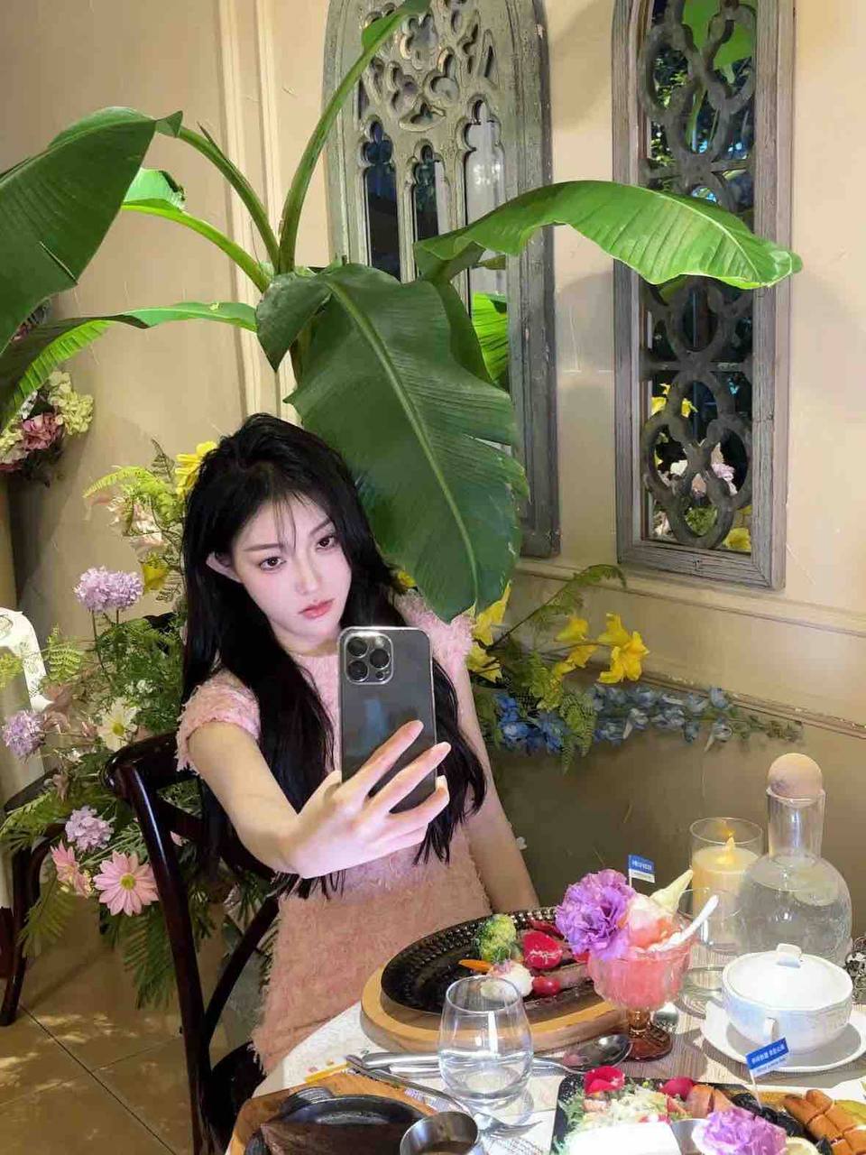 气质出众女友允萌