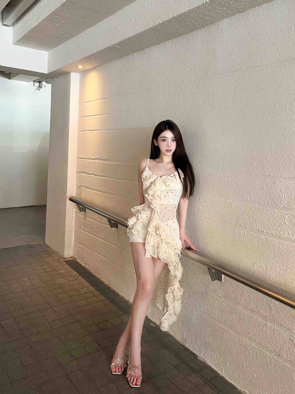 性感迷人毕业生乔玖儿