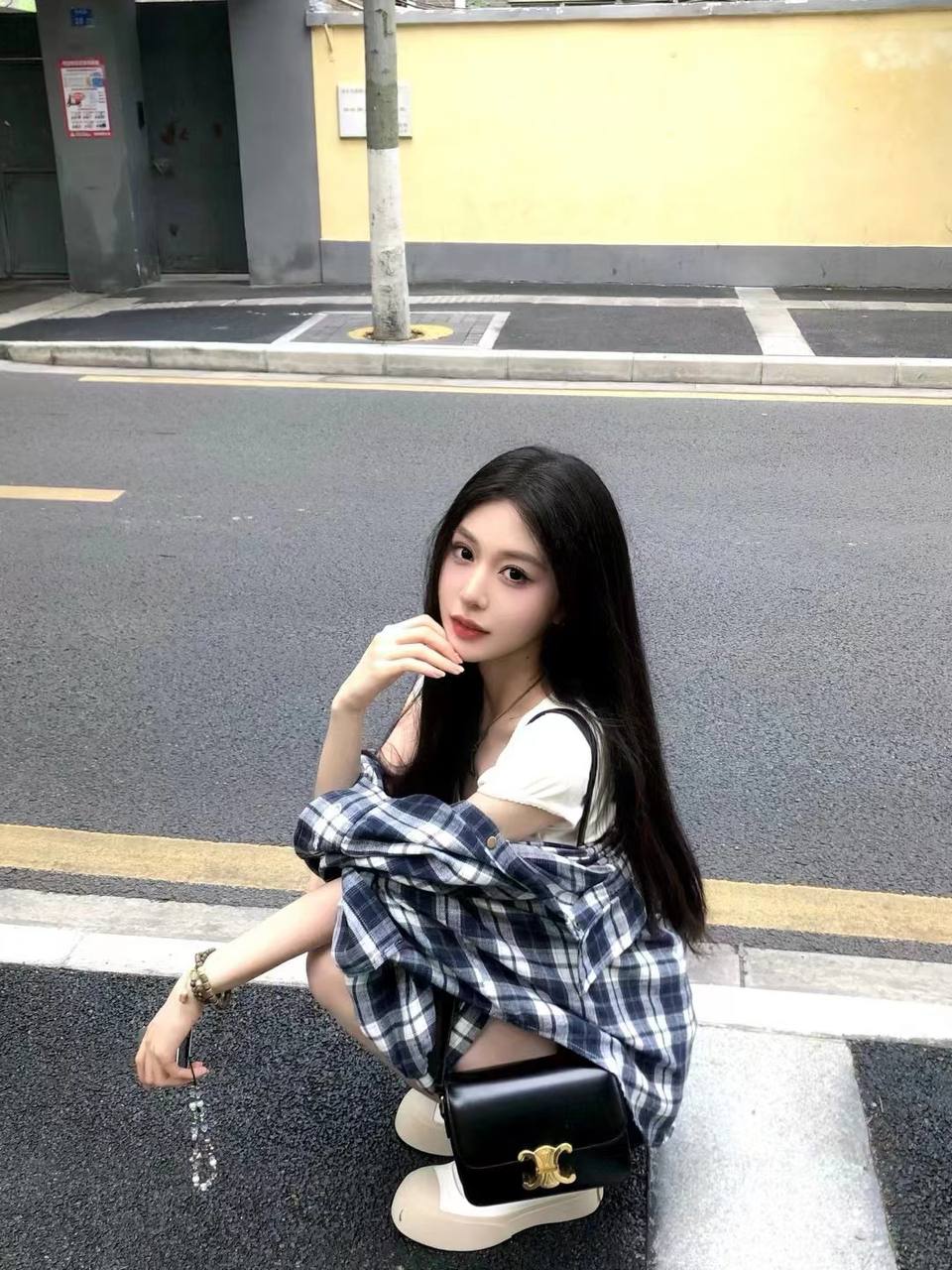 大学在读留学生淑纭