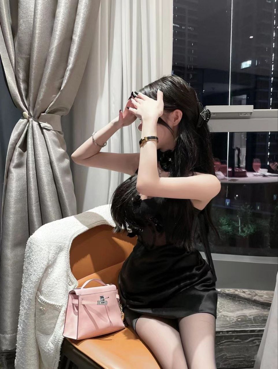 甜酷风格学妹语曈
