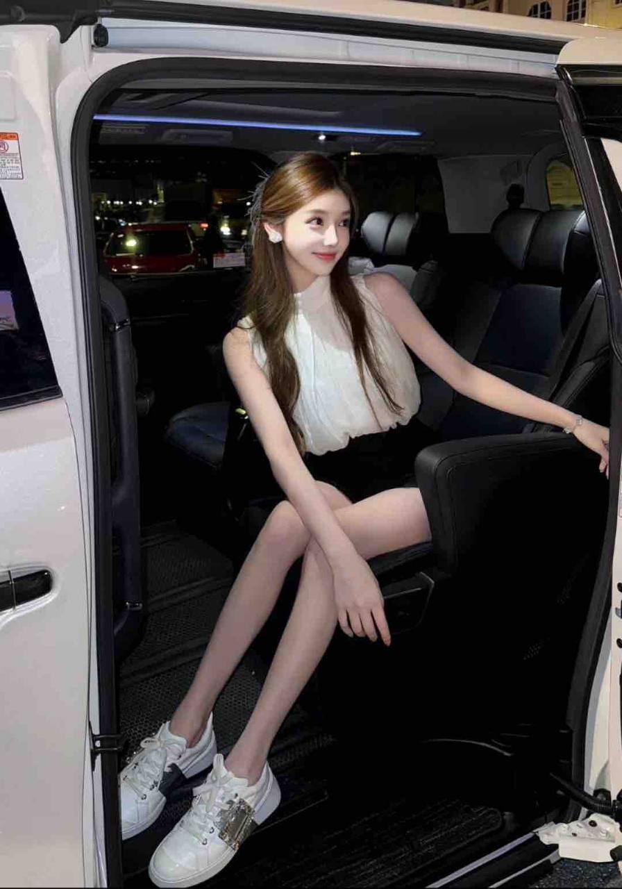 活泼大方女生林柒