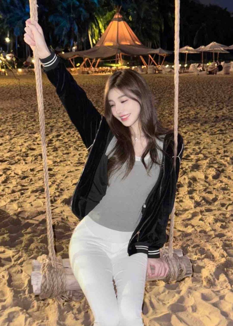 活泼大方女生林柒