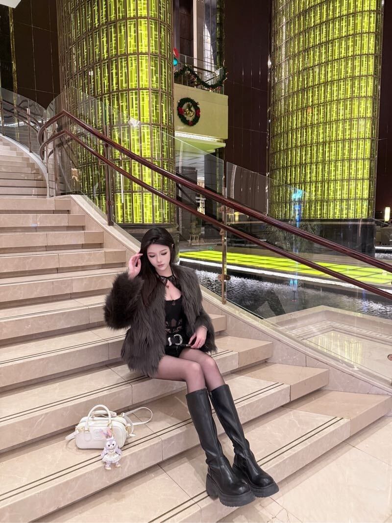 人气网红主播Galyn