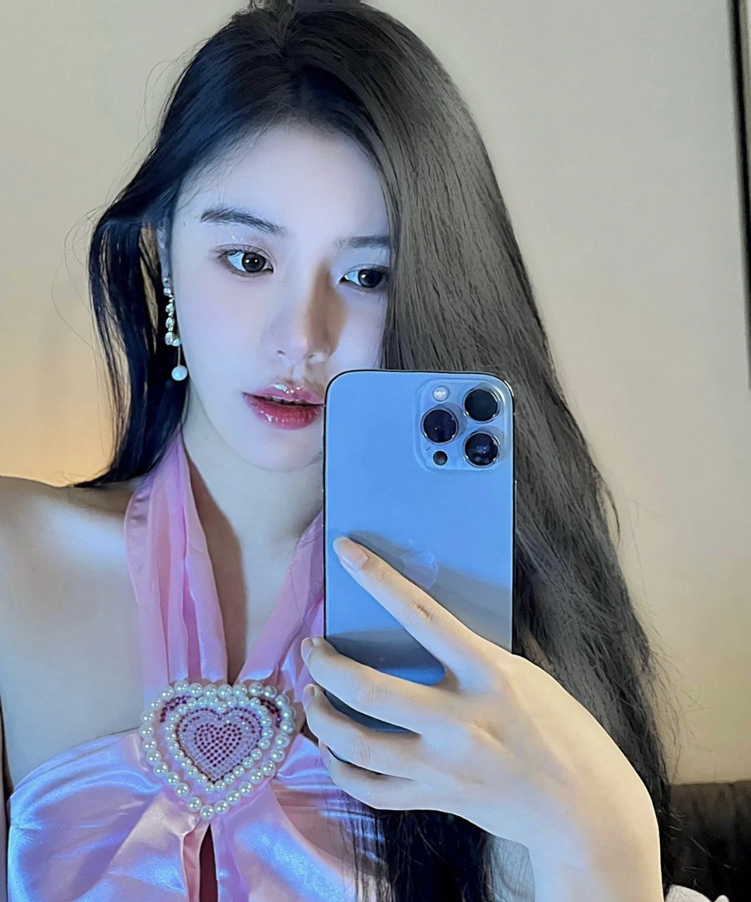 顶级颜值模特芯瑾