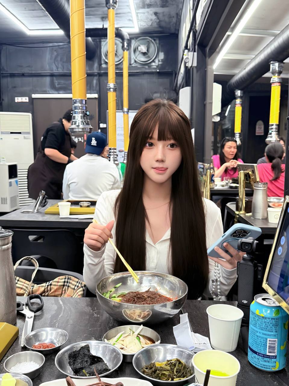 乖巧元气妹妹戳戳