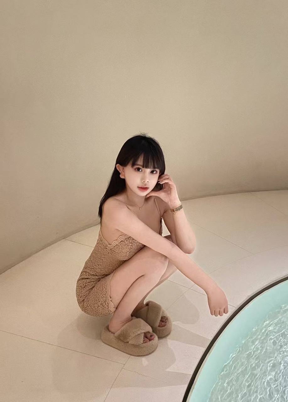 穿搭时尚女生Diory