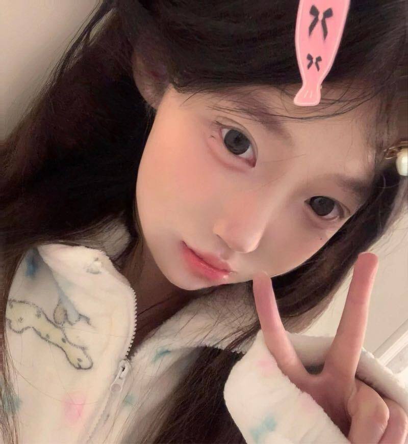 粉嫩少女苏宝儿