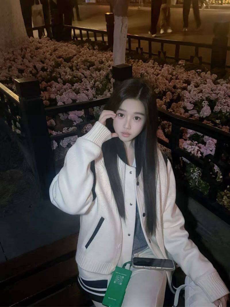 软萌系大学生哆哆