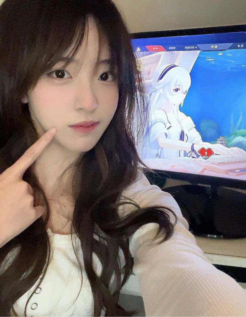 软妹小甜洛宁