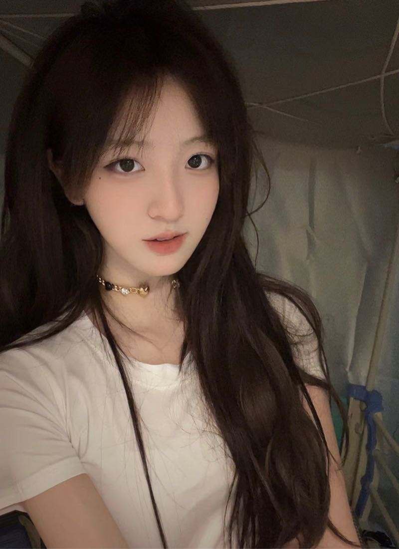 软妹小甜洛宁