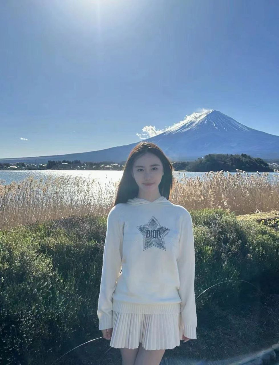 开朗自然小姐姐兮妍
