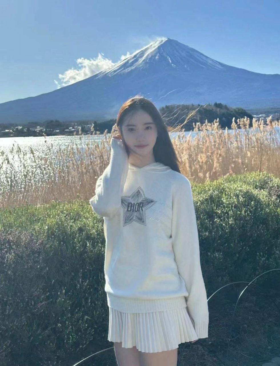 开朗自然小姐姐兮妍