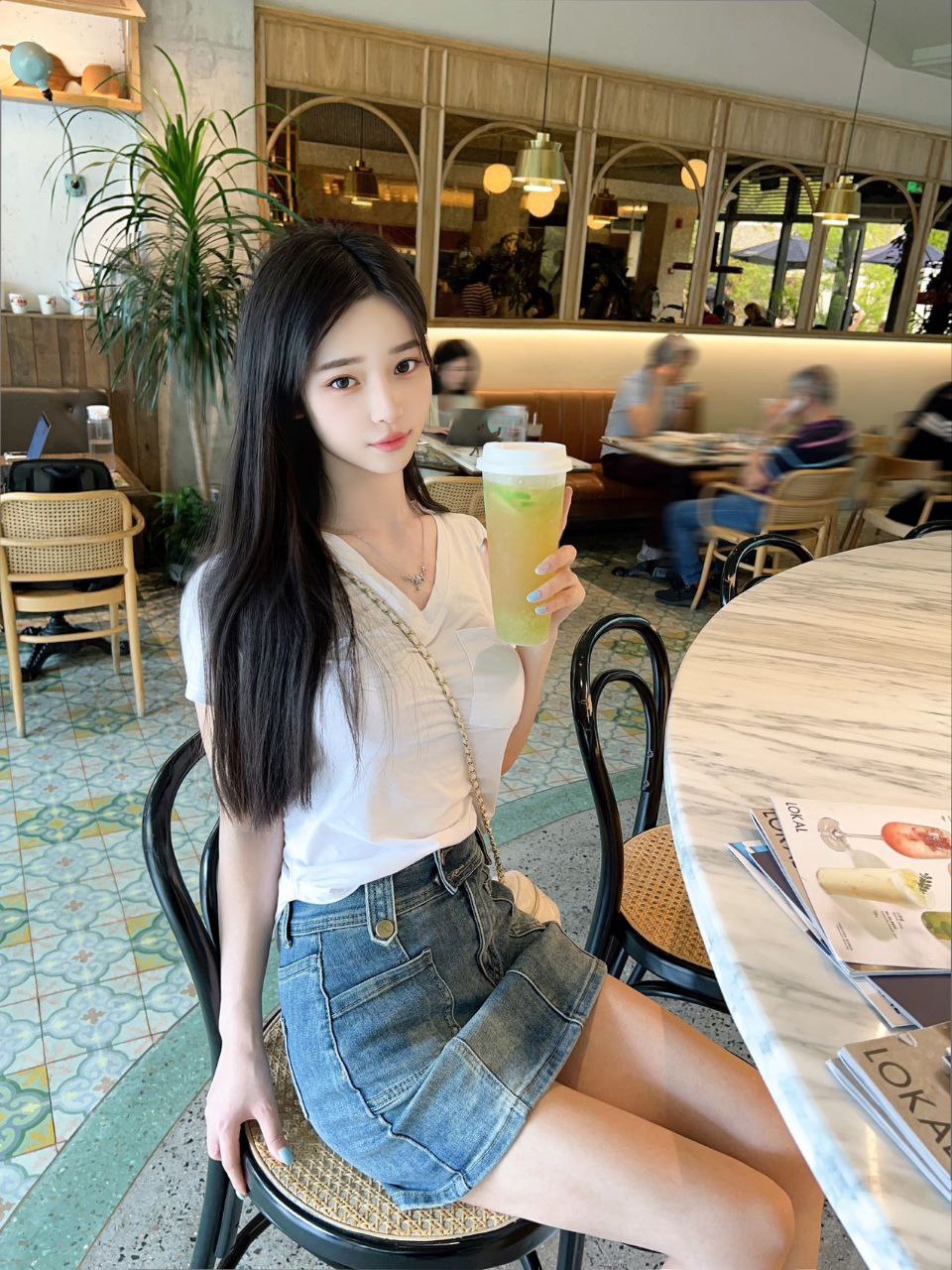 反差小姐姐娅晴