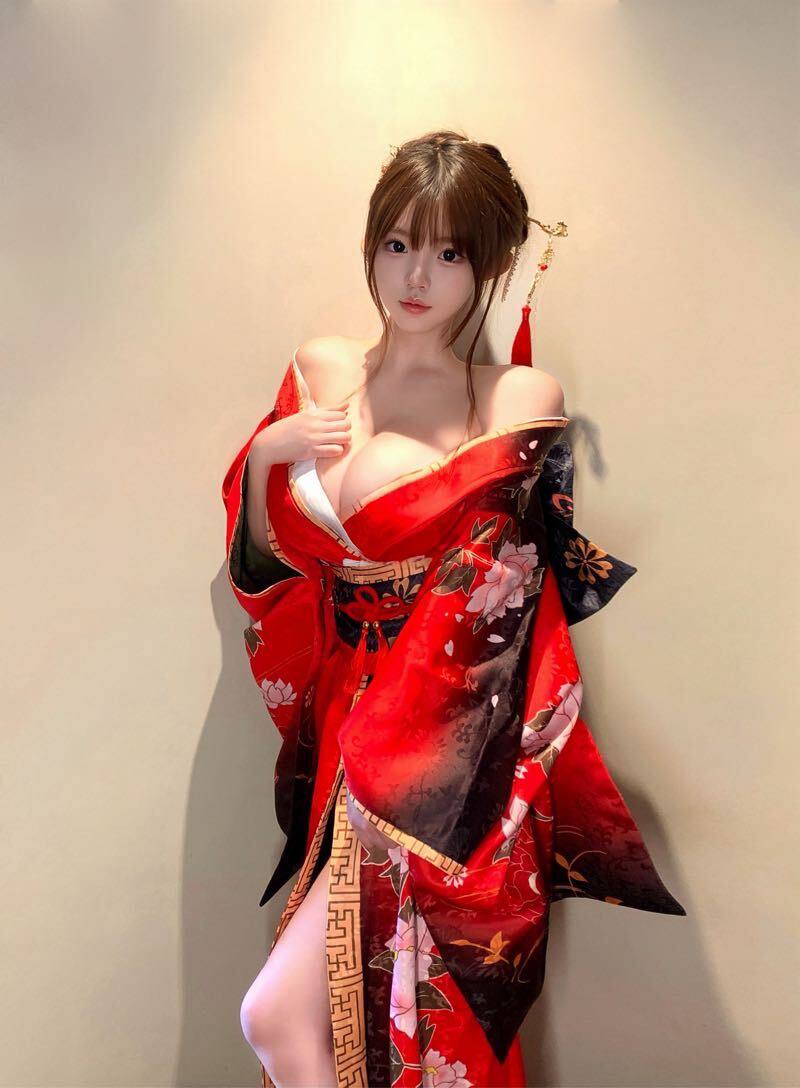 大胸萝莉安菲