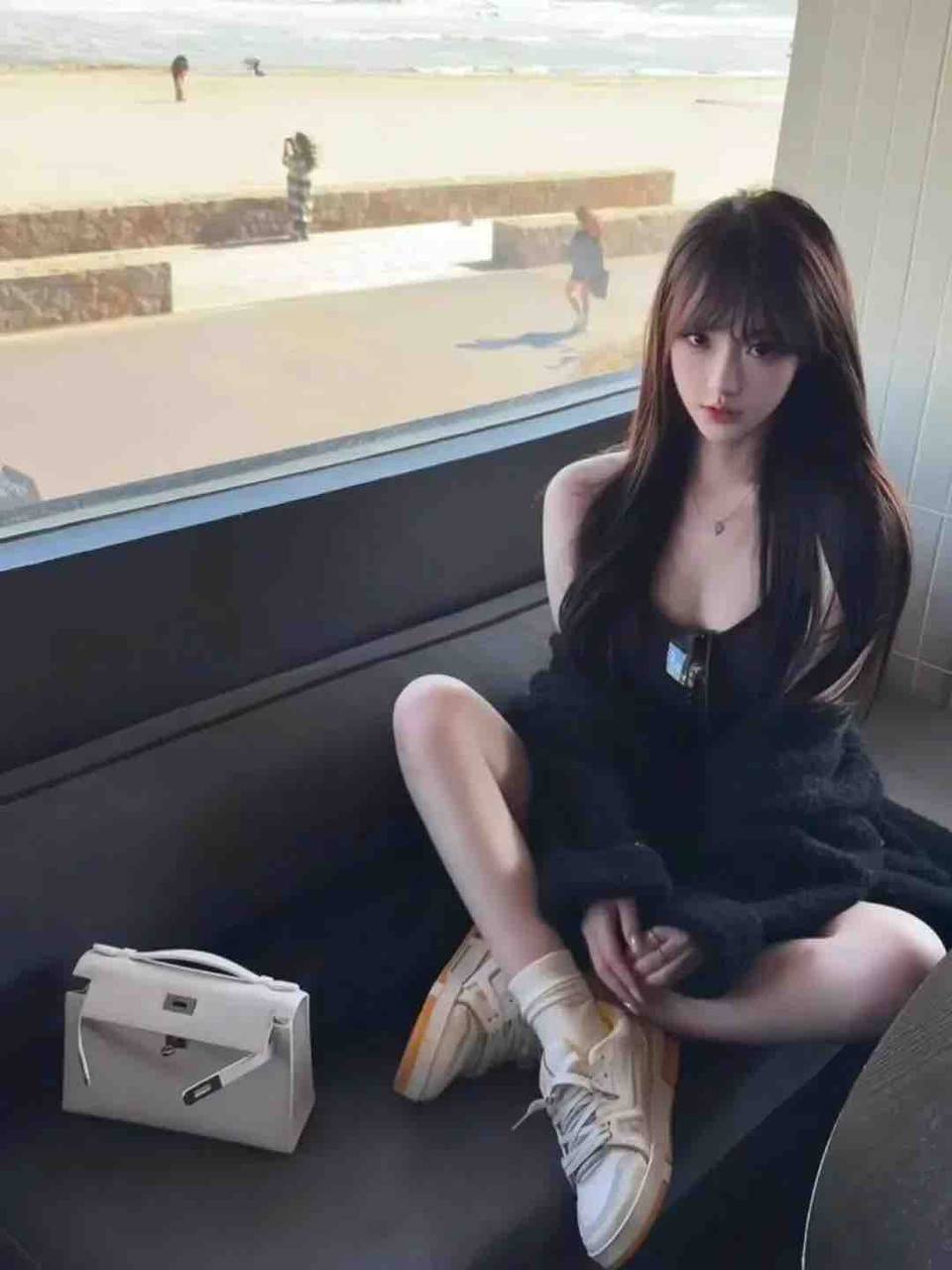 你的专属女友琳娅