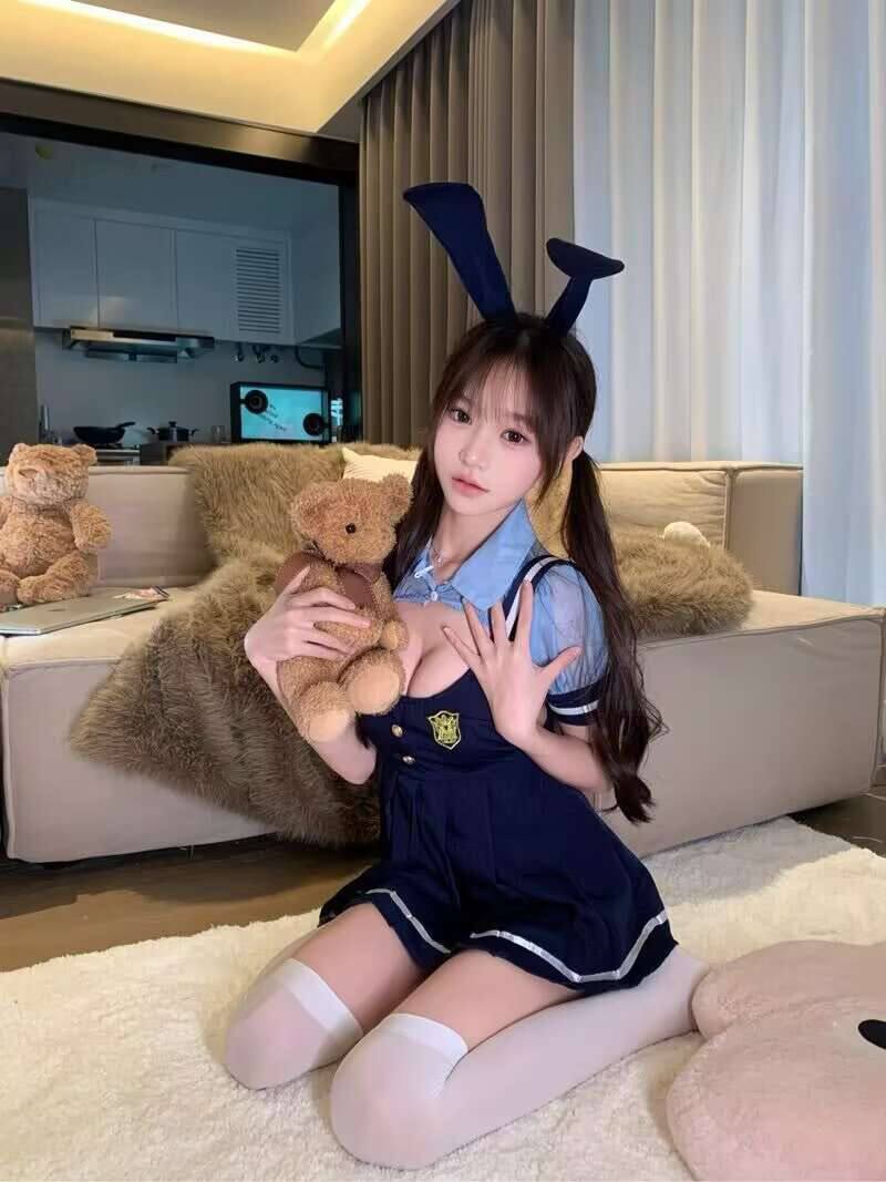 乖巧听话萝莉若茜
