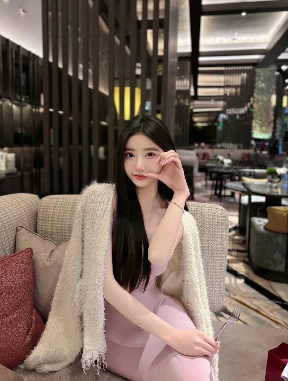 惊艳五官瑞茜