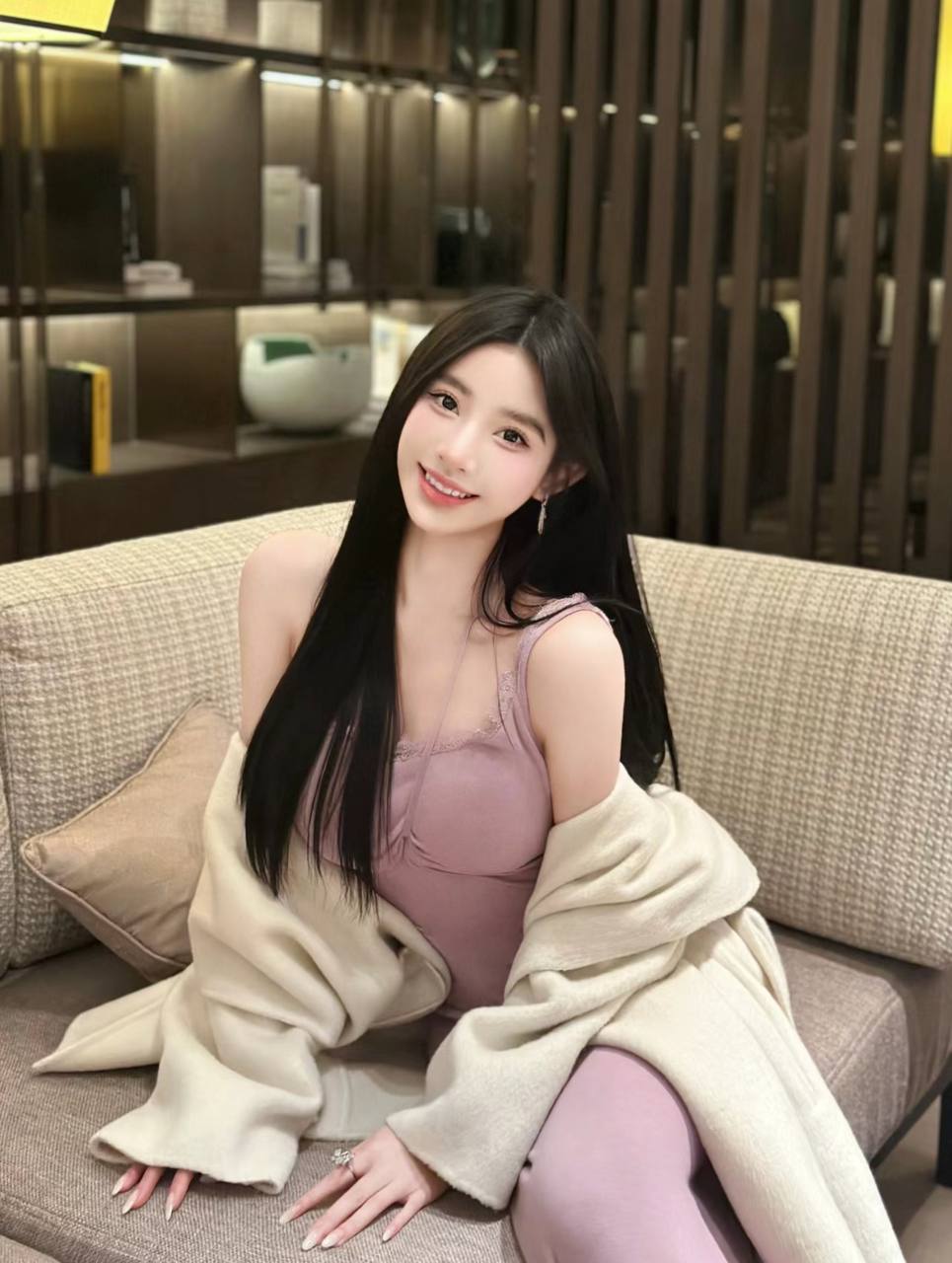 惊艳五官瑞茜