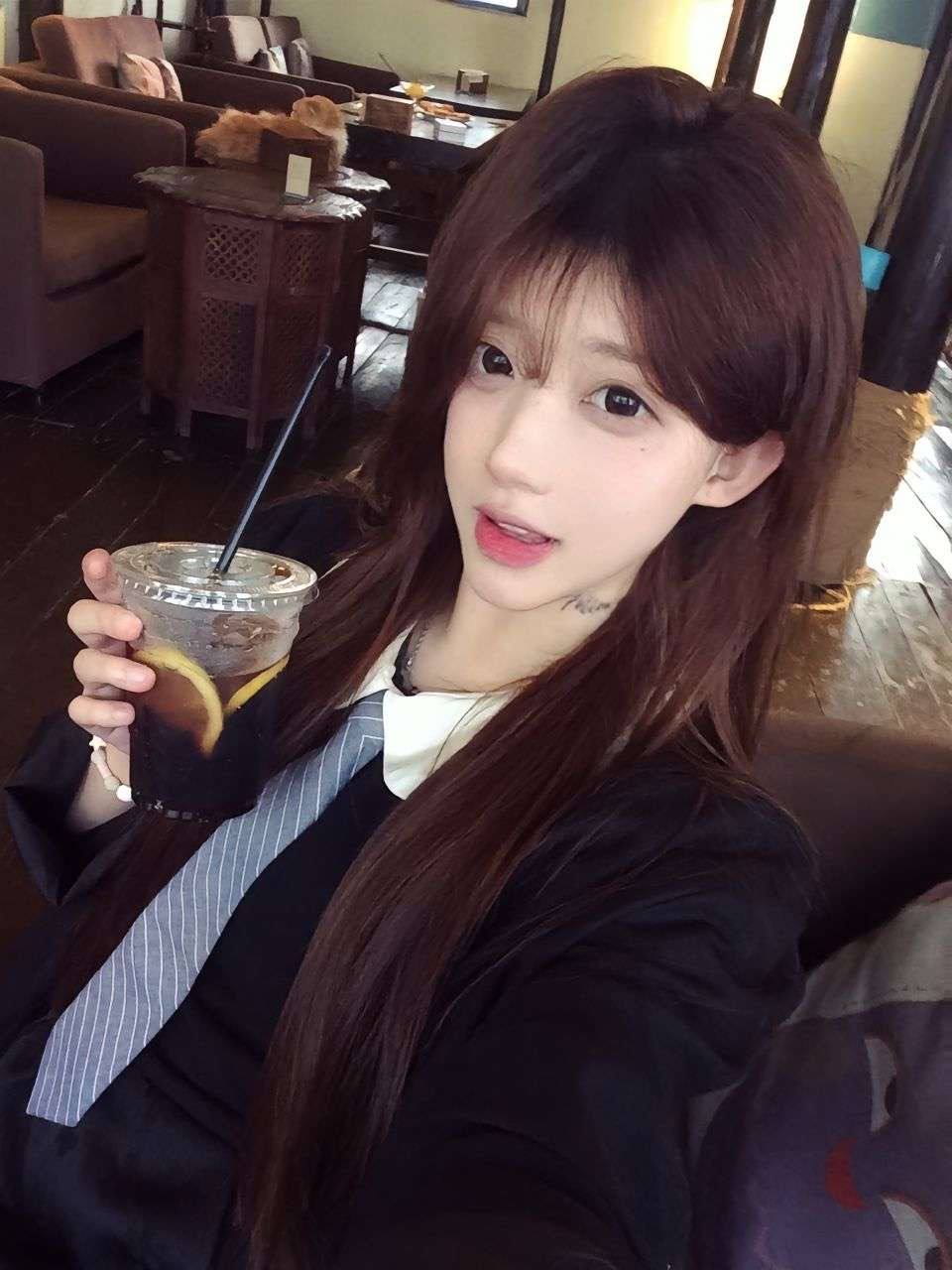 邻家感少女Deyon