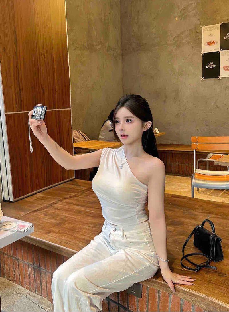 眼神撩人奥微微