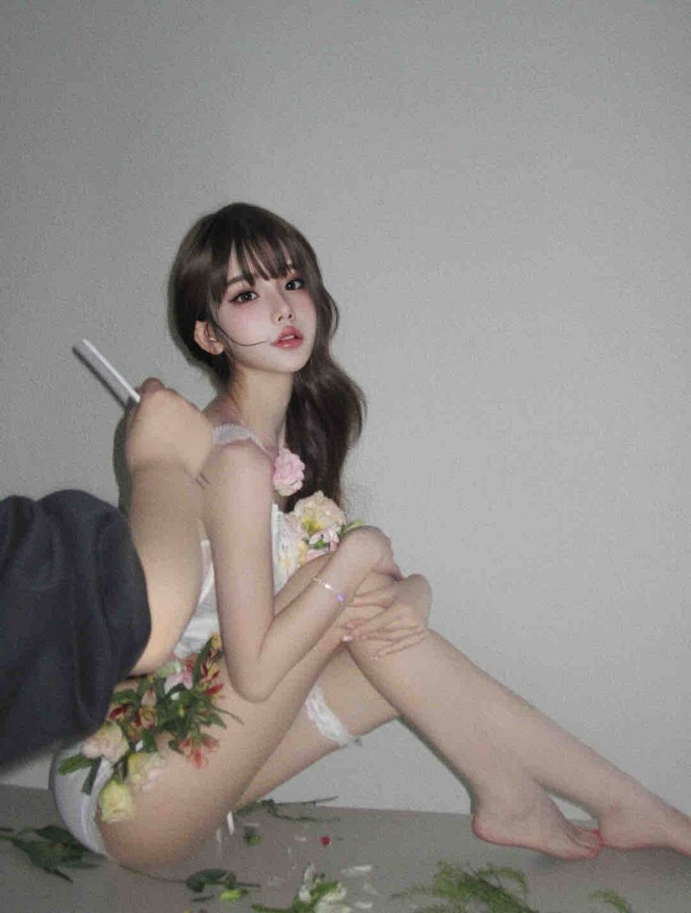 性感内衣模特元宝