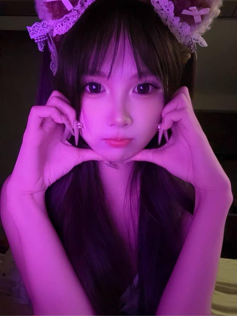 吊带小辣妹沛瑜