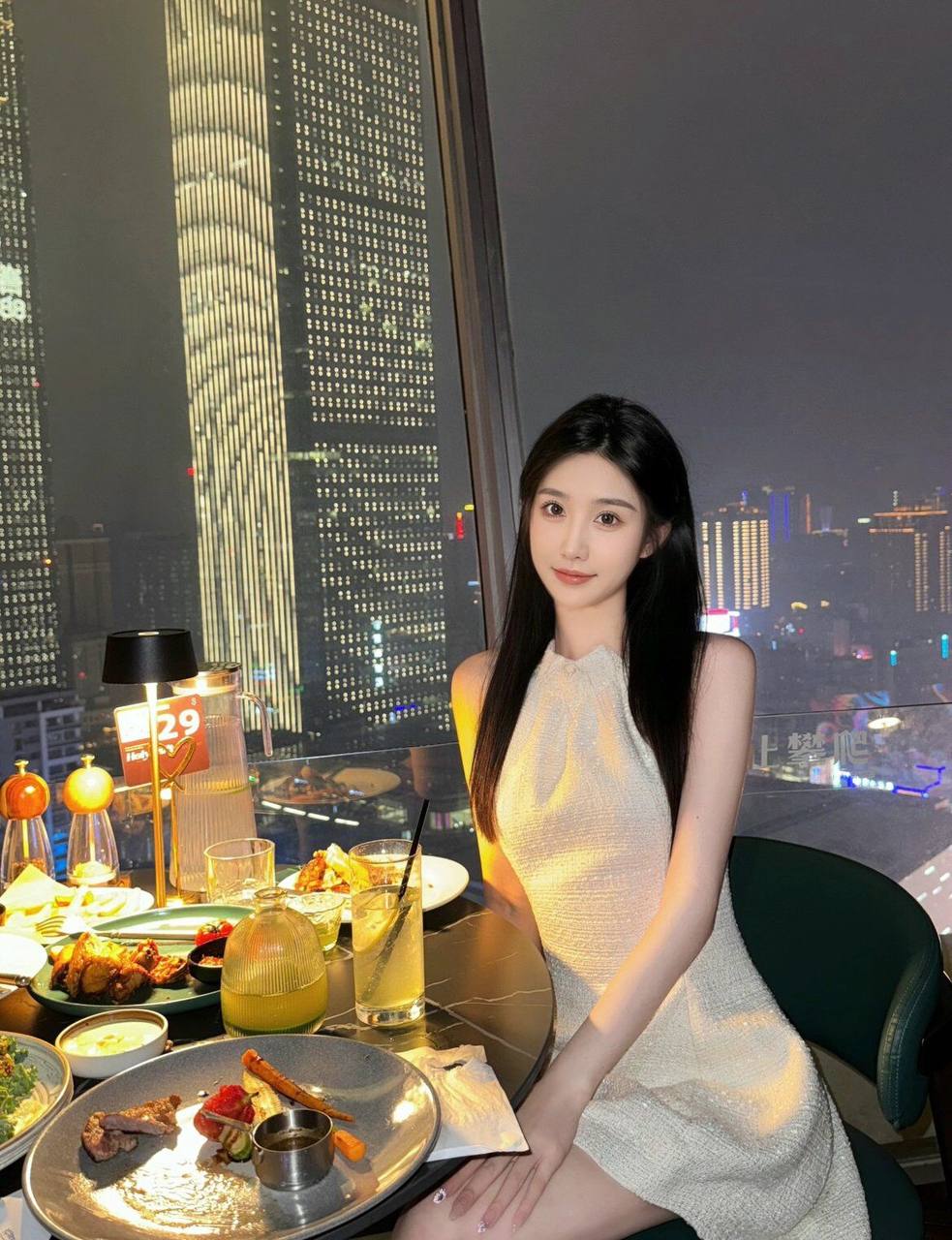 品牌签约模特Darah