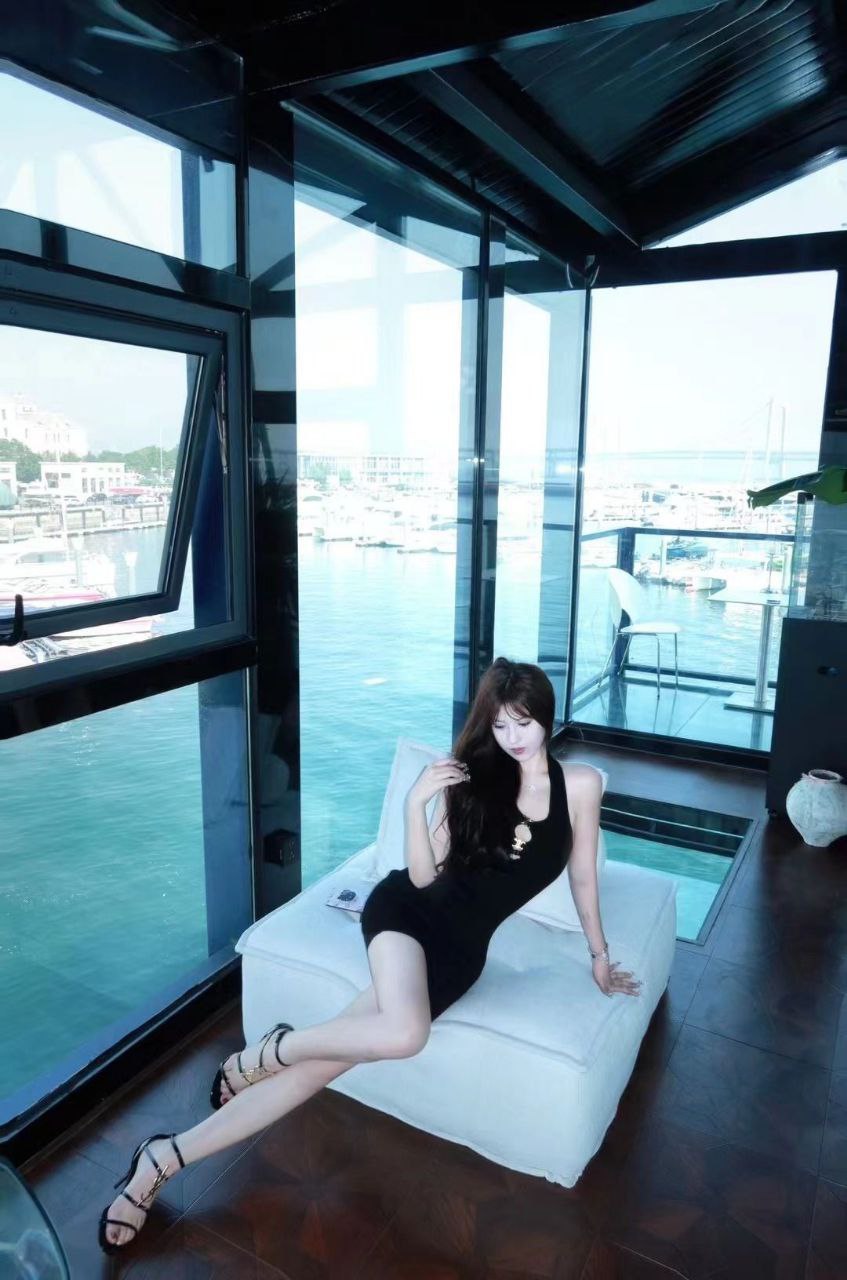 洋气有范穿搭Leira