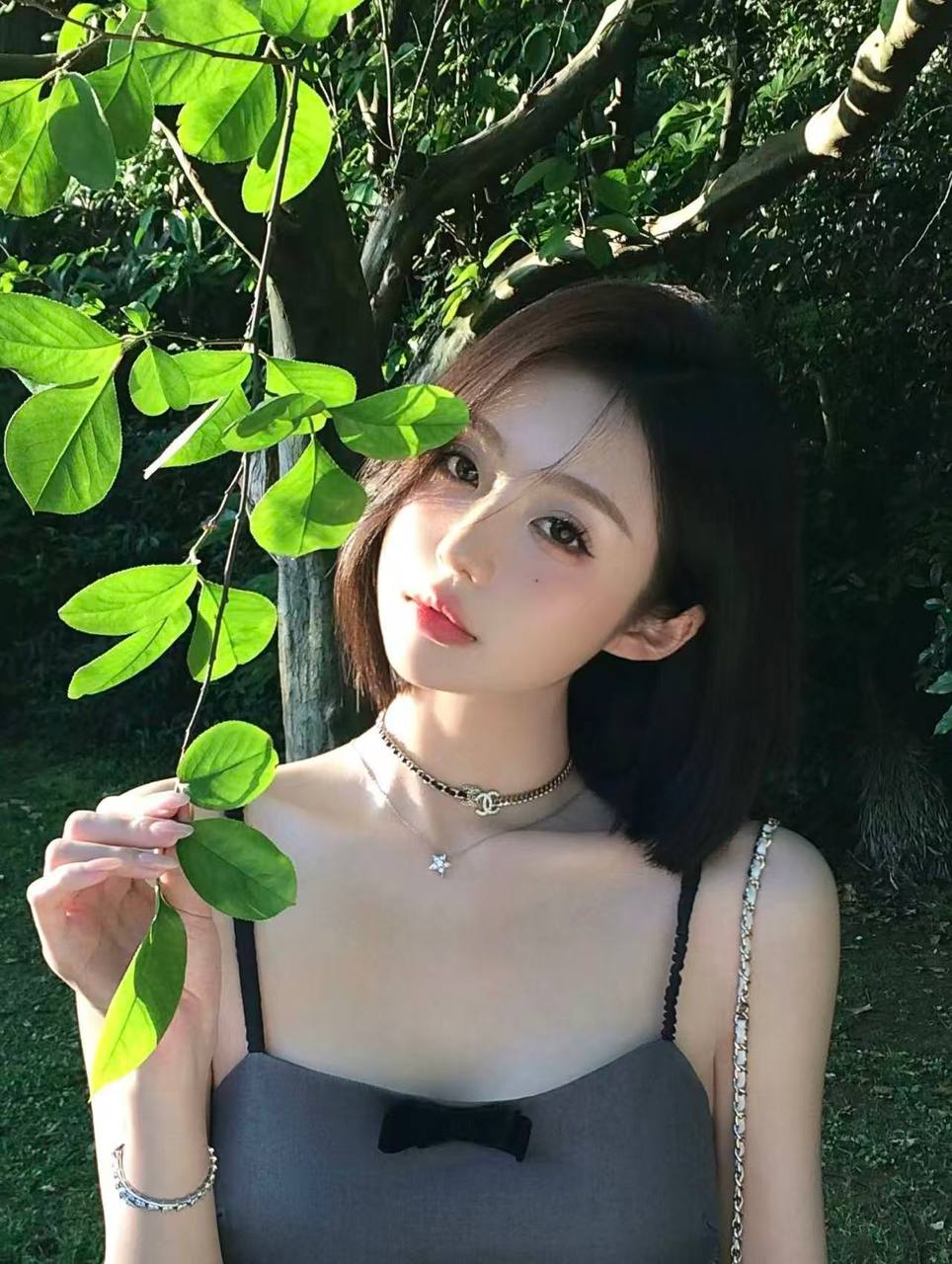 清纯短发学妹洛妍