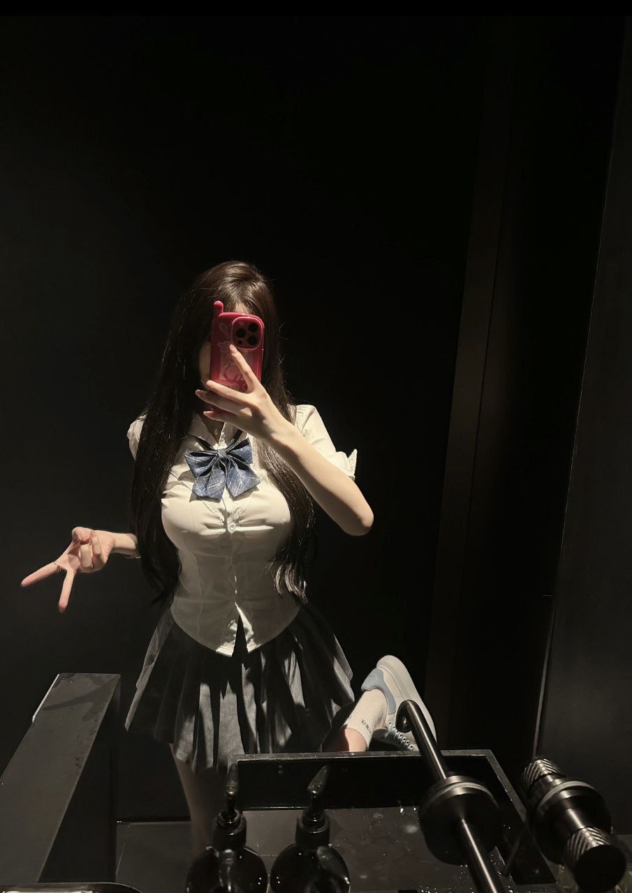 自然耐看脸Firos