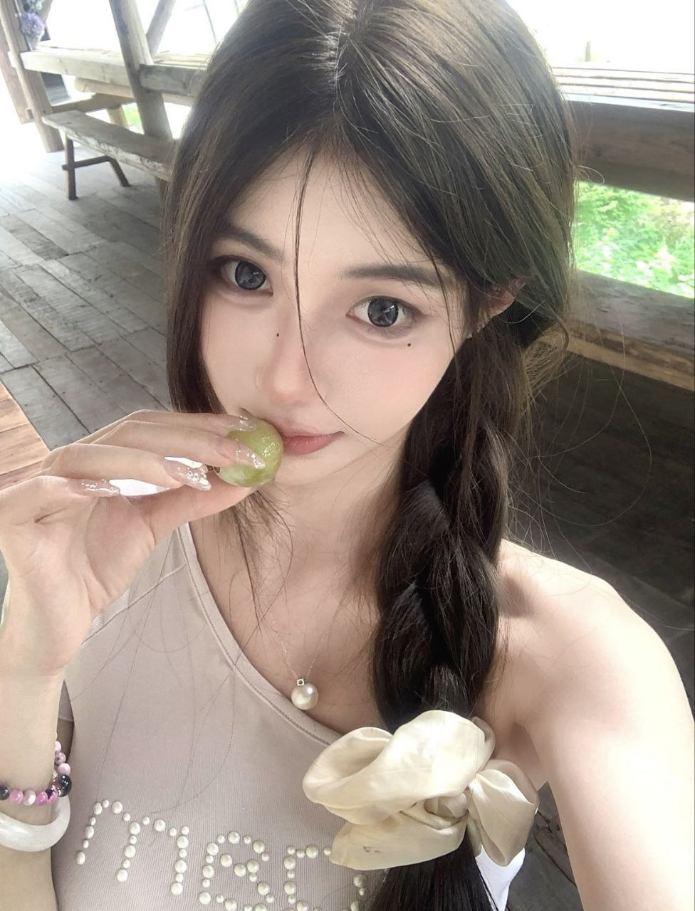 自然耐看脸Firos